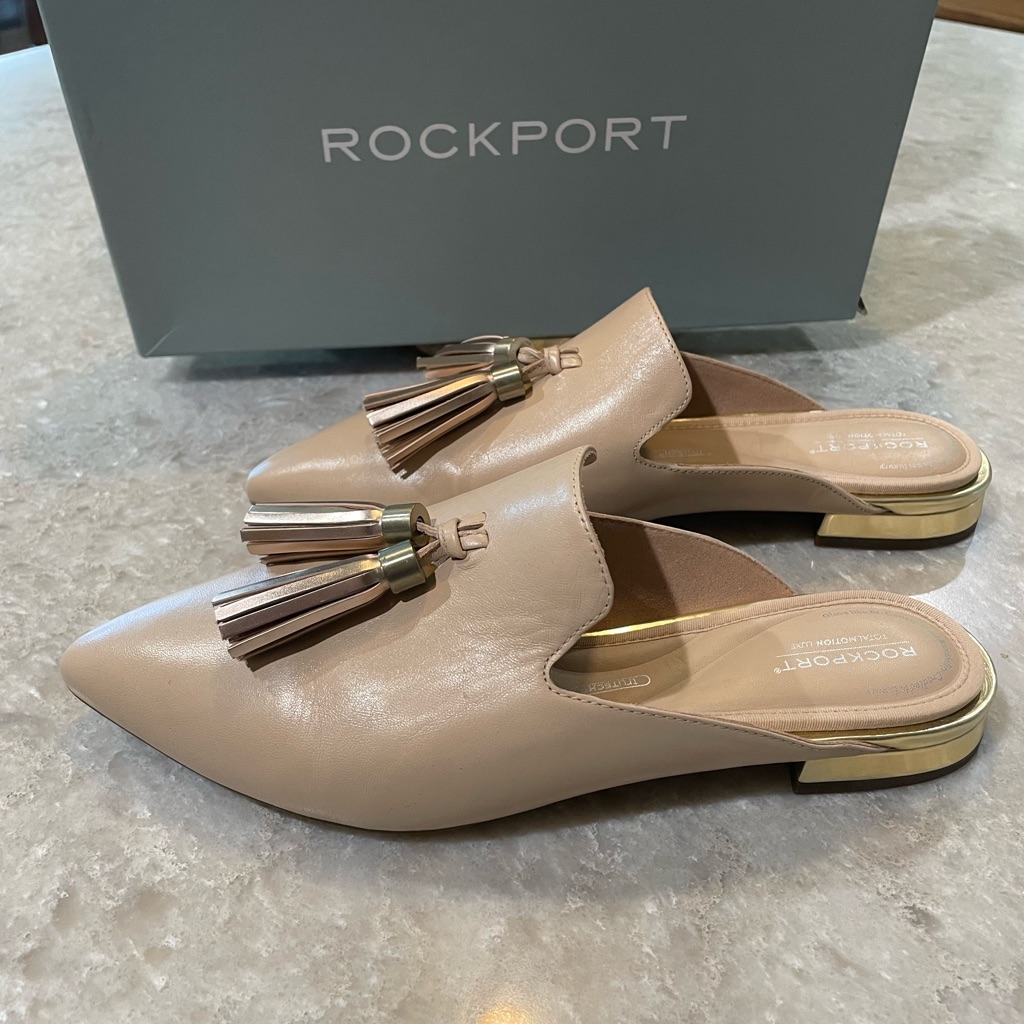 Rockport Tan Mules With Tassels And Flat Heel